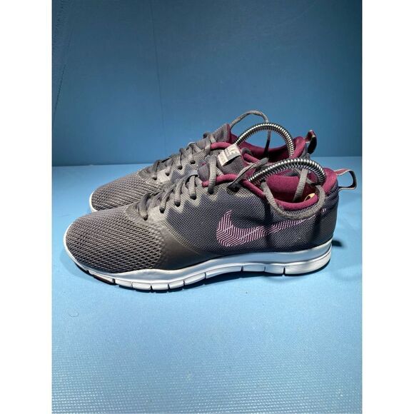 Nike Womens Flex Essential TR Running Shoes Mesh, size 8 Gray 924344-004 - Picture 2 of 7